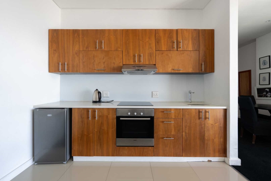 8 Bedroom Property for Sale in Bantry Bay Western Cape